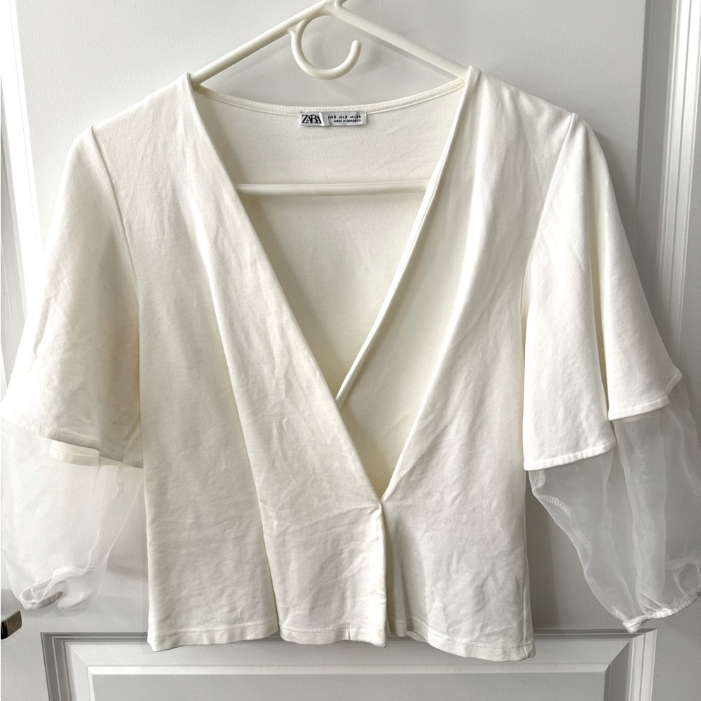 Zara blouse with puff organza sleeve
